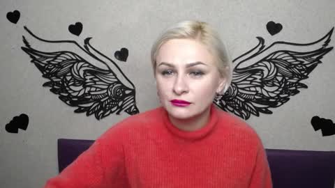 Snapshot of oliviahorst chatting on 01-17-26, 06:33 OliviaHorst online show from 01-17-26, 06:33