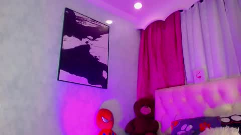 oliviahot01 online show from 05-03-26, 01:11