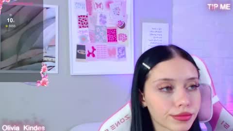 Snapshot of oliviakindes chatting on 09-20-25, 05:14 Olivia online show from 09-20-25, 05:14