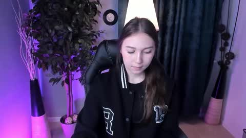 olivialangs online show from 03-06-26, 11:39