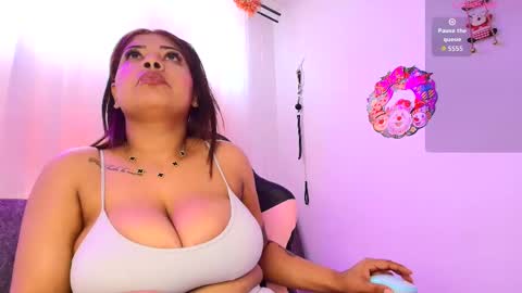 Olivia  online show from 12-20-25, 05:20