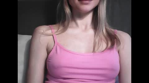 olivialovesex828 online show from 03-06-25, 10:30