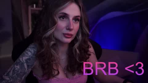 Liv online show from 11-18-25, 05:23