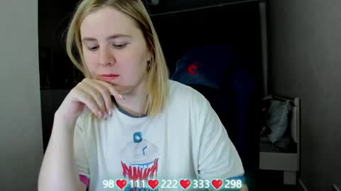 Snapshot of oliviamunk chatting on 05-12-26, 04:09 . online show from 05-12-26, 04:09