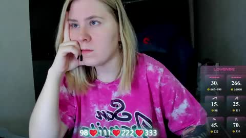 Snapshot of oliviamunk chatting on 05-28-26, 07:38 . online show from 05-28-26, 07:38