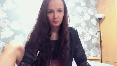 Snapshot of oliviamuur chatting on 12-17-25, 05:13 oliviamuur online show from 12-17-25, 05:13