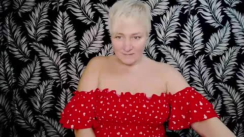 Kelly online show from 12-20-24, 01:43