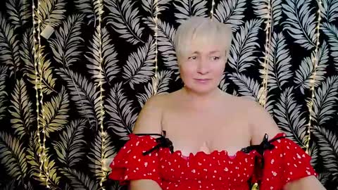 Kelly online show from 02-10-25, 03:32