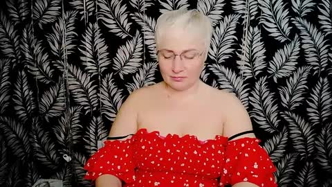 Kelly online show from 04-06-26, 10:16