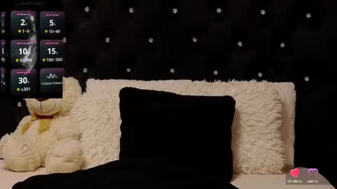 Olivia online show from 02-28-25, 05:26