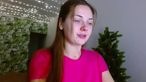 Snapshot of oliviashiny chatting on 12-25-24, 05:26 Olivia online show from 12-25-24, 05:26