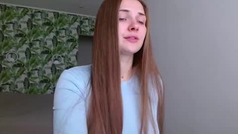 Snapshot of oliviashiny chatting on 10-02-25, 04:30 Olivia online show from 10-02-25, 04:30