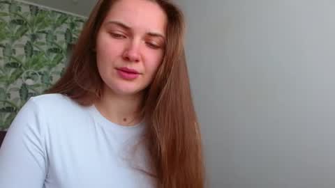 Olivia online show from 04-21-26, 04:19