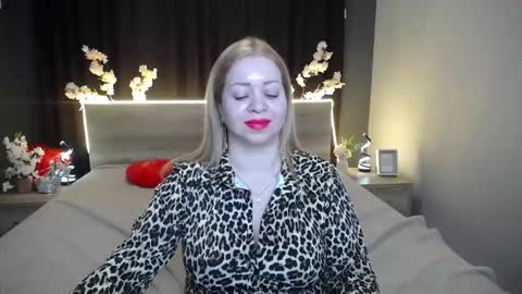 Snapshot of oliviaverr chatting on 03-26-26, 03:50 Oliviaverr online show from 03-26-26, 03:50