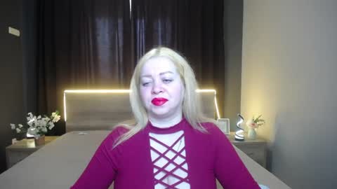Snapshot of oliviaverr chatting on 07-14-26, 12:00 Oliviaverr online show from 07-14-26, 12:00