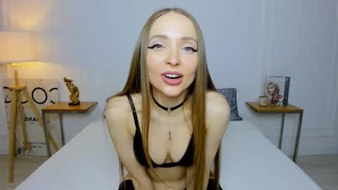 Snapshot of oliviawilsons chatting on 03-12-25, 05:46 Olivia online show from 03-12-25, 05:46