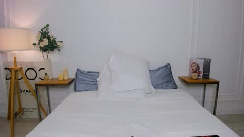 Snapshot of oliviawilsons chatting on 01-15-26, 05:01 Olivia online show from 01-15-26, 05:01