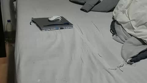 olivier_21 online show from 10-02-25, 01:56