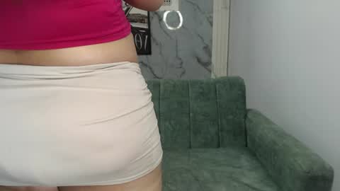 Snapshot of oliviia_ch chatting on 07-19-26, 12:20 Olivia online show from 07-19-26, 12:20