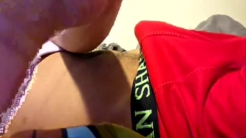 Snapshot of olliebennit chatting on 04-18-26, 02:37 Ollie online show from 04-18-26, 02:37