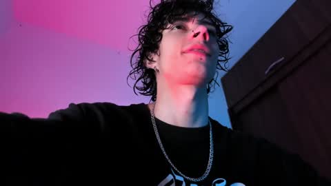     online show from 01-02-25, 05:35