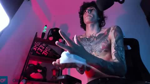     online show from 03-05-25, 06:12