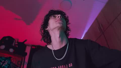     online show from 09-26-25, 04:05