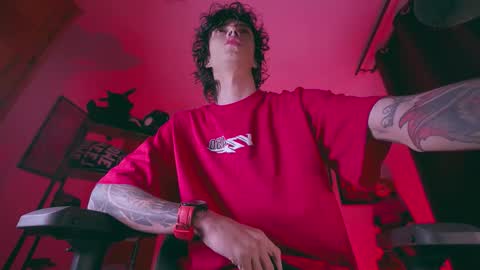 Snapshot of olliver___y chatting on 02-08-26, 03:43 online show from 02-08-26, 03:43