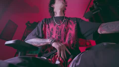 Snapshot of olliver___y chatting on 03-02-26, 03:52 online show from 03-02-26, 03:52