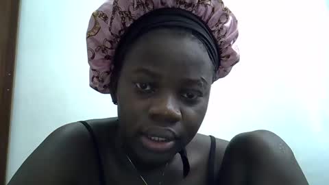 Snapshot of ollleina chatting on 02-02-26, 08:24 ollleina online show from 02-02-26, 08:24