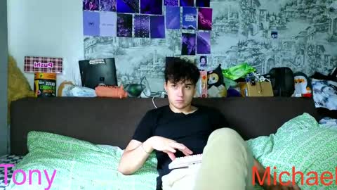 Snapshot of ololkd chatting on 05-16-26, 07:38 Tony online show from 05-16-26, 07:38