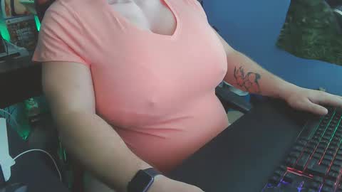 Snapshot of olorlando321 chatting on 11-19-25, 02:50 Dani Pregna online show from 11-19-25, 02:50