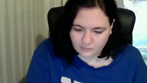 Snapshot of olyaandnetty chatting on 10-22-25, 06:57 OlyaAndNetty online show from 10-22-25, 06:57