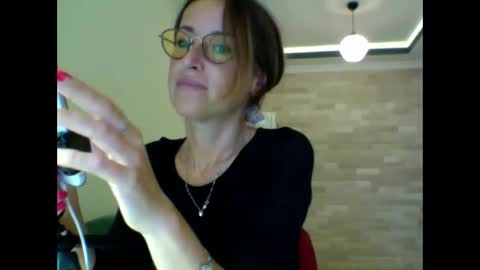 Snapshot of olyra11 chatting on 10-22-25, 02:06 olyra11 online show from 10-22-25, 02:06