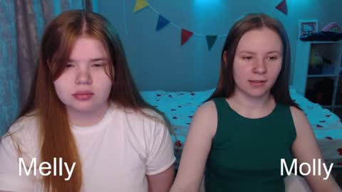 Snapshot of omellyoo chatting on 01-07-25, 11:16 MellY online show from 01-07-25, 11:16