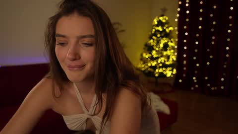 Snapshot of omiliver chatting on 12-18-24, 06:35    or    online show from 12-18-24, 06:35