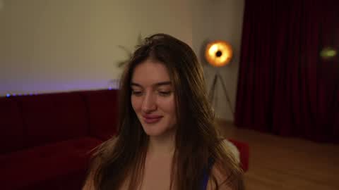 Snapshot of omiliver chatting on 02-08-25, 09:36    or    online show from 02-08-25, 09:36