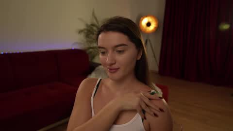 Snapshot of omiliver chatting on 02-10-25, 06:35    or    online show from 02-10-25, 06:35