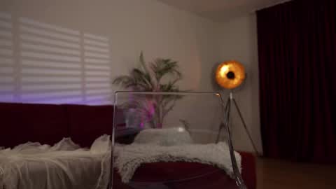 Snapshot of omiliver chatting on 02-24-25, 10:47    or    online show from 02-24-25, 10:47