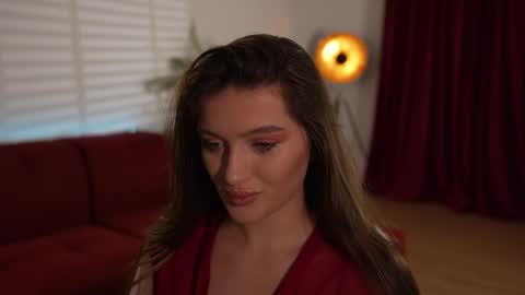 Snapshot of omiliver chatting on 03-03-25, 07:06    or    online show from 03-03-25, 07:06