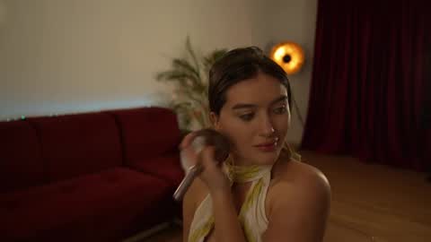 Snapshot of omiliver chatting on 03-05-25, 07:17    or    online show from 03-05-25, 07:17