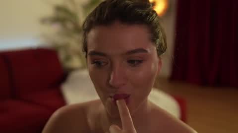 Snapshot of omiliver chatting on 03-08-25, 01:39    or    online show from 03-08-25, 01:39