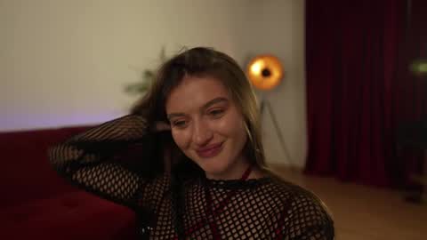 Snapshot of omiliver chatting on 03-11-25, 10:31    or    online show from 03-11-25, 10:31