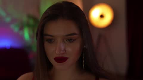 Snapshot of omiliver chatting on 03-12-25, 09:45    or    online show from 03-12-25, 09:45