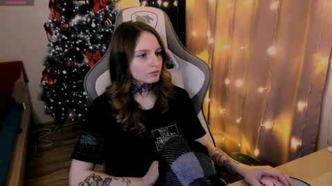 Snapshot of on_yxxx chatting on 02-01-25, 11:16 on_yxxx online show from 02-01-25, 11:16