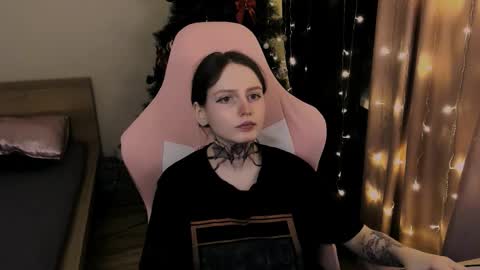 Snapshot of on_yxxx chatting on 12-15-25, 05:39 on_yxxx online show from 12-15-25, 05:39