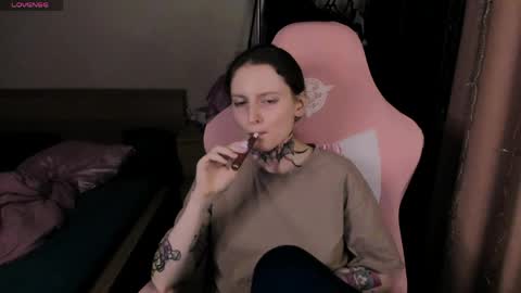 on_yxxx online show from 04-29-26, 08:15