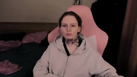 on_yxxx online show from 05-28-26, 07:11
