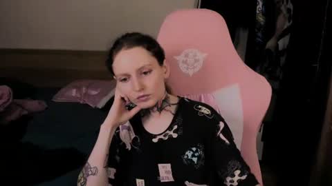 on_yxxx online show from 06-22-26, 07:44