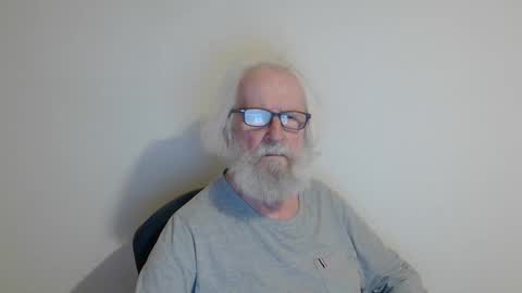 Somewhere over the rainbow online show from 02-22-25, 09:37